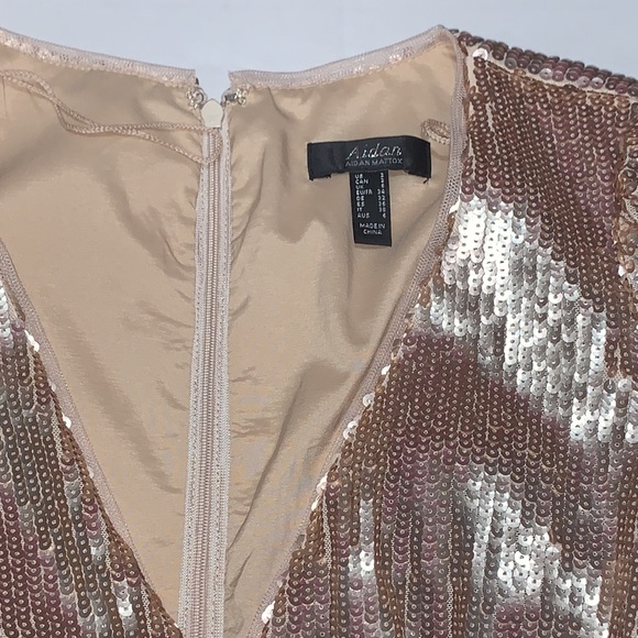 Aidan Mattox | Glitter V Neck Gold Sequin Dress - Picture 6 of 11
